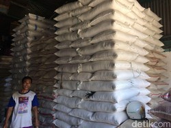Musim Hujan, Pedagang Waspada Harga Beras Naik
