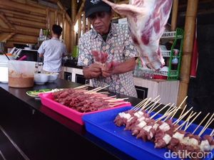 Ke Garut, Wajib Cicip Sate Hingga Bakso Tahu Dombrut yang Empuk dari Domba Muda Ke Garut, Wajib Cicip Sate Hingga Bakso Tahu Dombrut yang Empuk dari Domba Muda