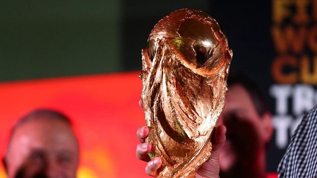 Trofi Piala Dunia. (Foto: Marcos Brindicci/Reuters)