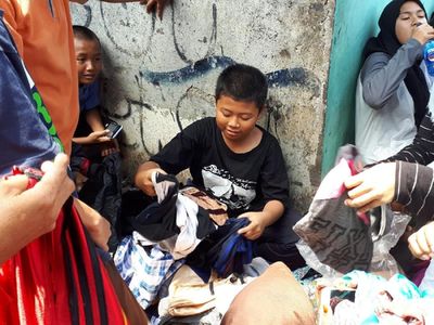 Foto: Anak Korban Kebakaran Taman Kota yang Tetap Ceria