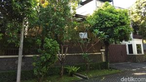 Penampakan Rumah Rp 8,5 M Emirsyah Satar yang Disita KPK
