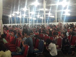 Misa Terakhir Jumat Agung di Katedral Berlangsung Khusyuk