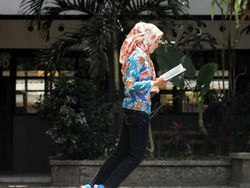 Pengetahuan Membuatku Melayan