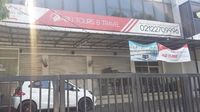 Foto: Koper Menumpuk di Emperan Abu Tours Cabang Mampang
