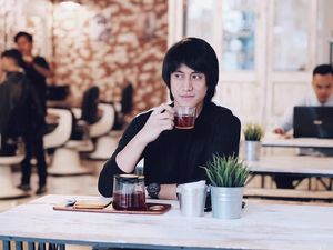Kevin Aprilio dan Utang Rp 17 Miliar Kevin Aprilio dan Utang Rp 17 Miliar