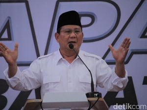 Prabowo Minta Sudrajat Terapkan Revolusi Putih di Jabar Prabowo Minta Sudrajat Terapkan Revolusi Putih di Jabar