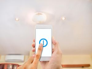 Aplikasi Dikepung, Aplikasi Jadi Sasaran