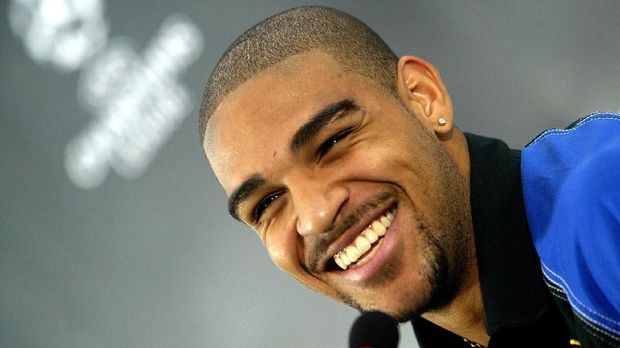 Adriano sempat memperkuat klub besar Italia mulai dari Inter Milan hingga Fiorentina.