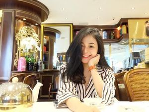 Makin Cantik! Ini Putri Master Limbad, Cecillia Gina Saat Makan French Toast dan Permen