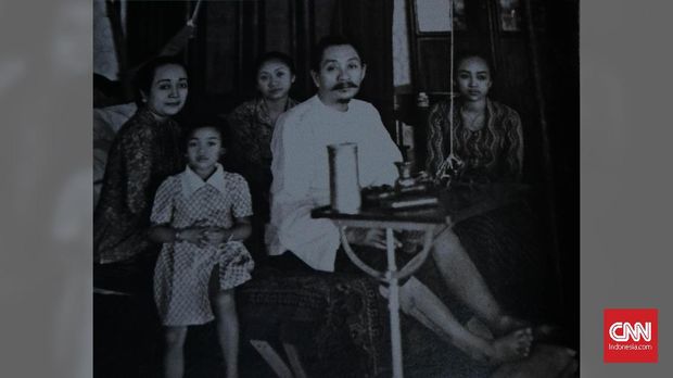 Mangkunegoro VII, Bapak 'Tiri' Penyiaran Nasional