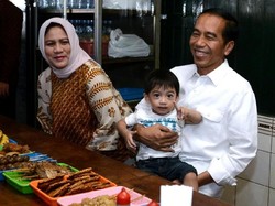 Pulang Kampung, Jokowi Sarapan Soto Bareng Keluarga