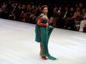 Tak Hanya Jago Tenggelamkan Kapal, Susi Juga Lincah di Catwalk