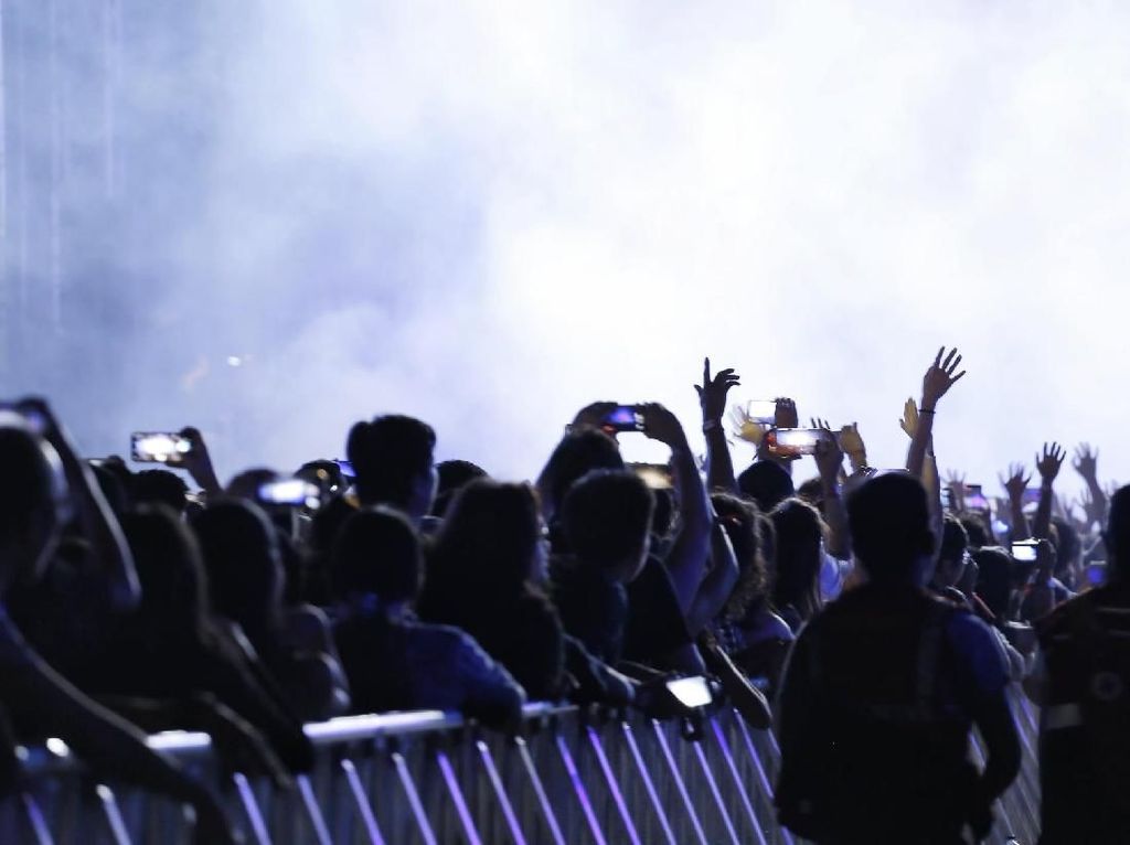 Penonton Ngamuk Tak Bisa Nonton Rolling Stones karena Tas Kebesaran Penonton Ngamuk Tak Bisa Nonton Rolling Stones karena Tas Kebesaran