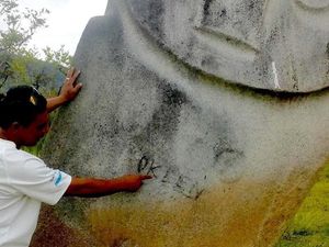 Miris! Harta Karunnya Sulawesi Kena Vandalisme Miris! Harta Karunnya Sulawesi Kena Vandalisme