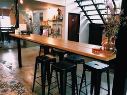 Ngopi Sambil Makan Egg Benedict Bisa Dilakukan di 5 Tempat Ini