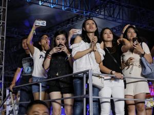 Merekam Konser dari HP Jadi Kebiasaan, Ini Kata Promotor Merekam Konser dari HP Jadi Kebiasaan, Ini Kata Promotor