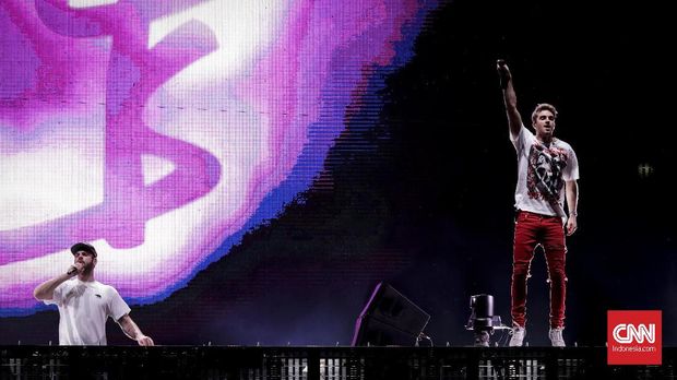 Nila Setitik di Kemeriahan Konser The Chainsmokers di Jakarta