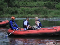 Video Nikah Massal yang Bikin Baper