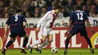 Ada 48 gol berhasil dilesakkan Ibra selama empat musim memperkuat Ajax. Dia mengantar klub tersebut memenangi dua titel Liga Belanda dan satu Piala KNVB. (Getty Images)