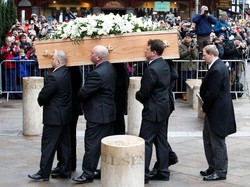 Stephen Hawking Dimakamkan, Warga Beri Penghormatan Terakhir