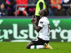 Mane Diving, Bikin Gol, dan Nyaris Dikartumerah