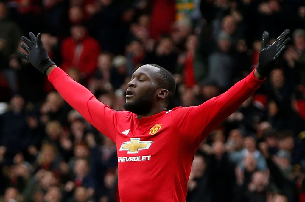 Soccer Football - Premier League - Manchester United vs Swansea City - Old Trafford, Manchester, Britain - March 31, 2018   Manchester United's Romelu Lukaku celebrates scoring their first goal    REUTERS/Andrew Yates    EDITORIAL USE ONLY. No use with unauthorized audio, video, data, fixture lists, club/league logos or 