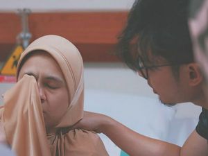 Momen Penuh Perjuangan Nycta Gina Saat Melahirkan Putrinya