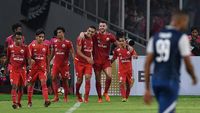 Foto: Di GBK, Macan Kemayoran Terkam Singo Edan