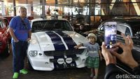 Antusiasme Pengunjung Mobil Classic