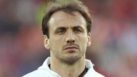 Pemain belakang Juergen Kohler berkostum Bayern Munich pada 1989-1991, lalu bergabung dengan Juventus sebelum kembali ke Jerman untuk memperkuat Borussia Dortmund pada 1995-2002. Foto: Ben Radford/Allsport
