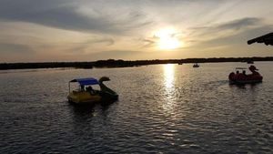 Foto: Long Weekend di Palangkaraya, Sunsetnya Juara!