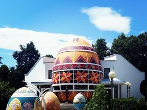 Pysanka, Telur Paskah Raksasa dari Ukraina