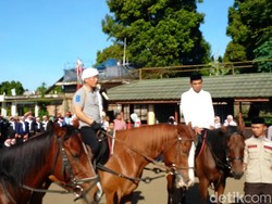 Ustaz Abdul Somad Curhat Dituduh Radikal ke Aa Gym