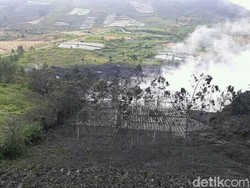 Kawah Sileri Dieng Meletus