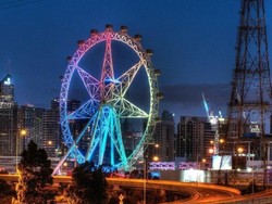 Puluhan Penumpang Terjebak di Bianglala Raksasa Melbourne