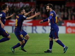 Comeback Dramatis, Barcelona Imbangi Sevilla 2-2