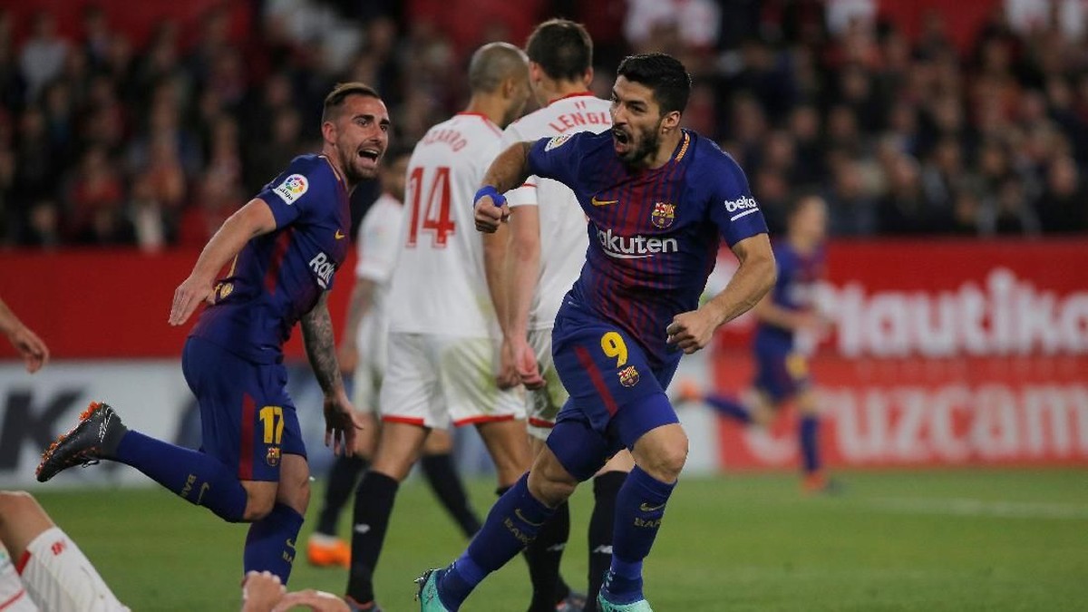 Sempat tertinggal dua gol, Barcelona akhirnya imbang 2-2 melawan Sevilla (Foto: Jon Nazca/Reuters)
