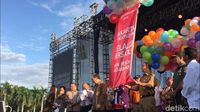 Foto: Paskah di Monas, Anies Lepas Balon Doa untuk Jakarta