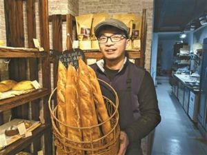 Pria Ini Tinggalkan 7 Tahun Kuliah Kedokteran Demi Jadi Pembuat Roti