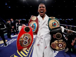 Anthony Joshua Lengkapi Gelar Juara Dunia Kelas Berat