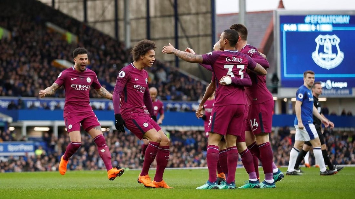 Manchester City ungguli Everton 3-0 di babak pertama (Carl Recine/Reuters)