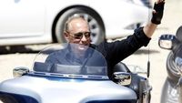Foto: 15 Aksi Putin yang Laki Banget