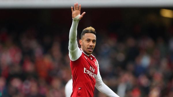 Aubameyang vs Stoke City: Potong Rambut untuk Nenek, Cetak Dua Gol