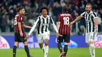 Di babak kedua Juve berhasil kembali unggul di menit ke-79. Juan Cuadrado yang memulai laga di menit ke-61 melesakkan gol lewat sundulan. (Foto: REUTERS/Massimo Pinca)