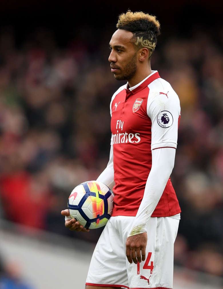 Aubameyang Vs Stoke City Potong Rambut Untuk Nenek Cetak Dua Gol