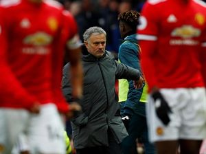 MU Tertinggal Jauh dari City, Mourinho Indikasikan Akan Rombak Skuat