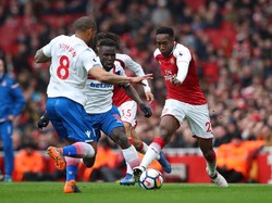 Babak I Selesai, Arsenal Vs Stoke Masih Tanpa Gol