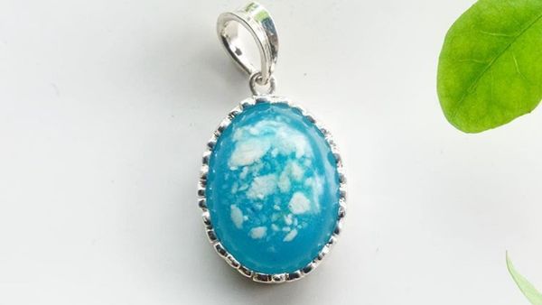 Saat Momen Memberi ASI Dikenang dalam Bentuk Perhiasan