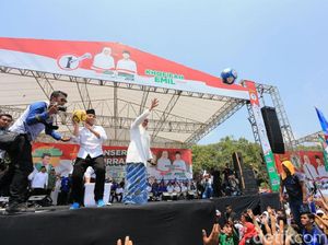 Jaga Tradisi, Khofifah Ingin Ada Piala Gubernur untuk Karapan Sapi