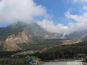 Viral Video Istri Karo Ops Polda Jabar Meninggal Saat Mendaki Papandayan Viral Video Istri Karo Ops Polda Jabar Meninggal Saat Mendaki Papandayan